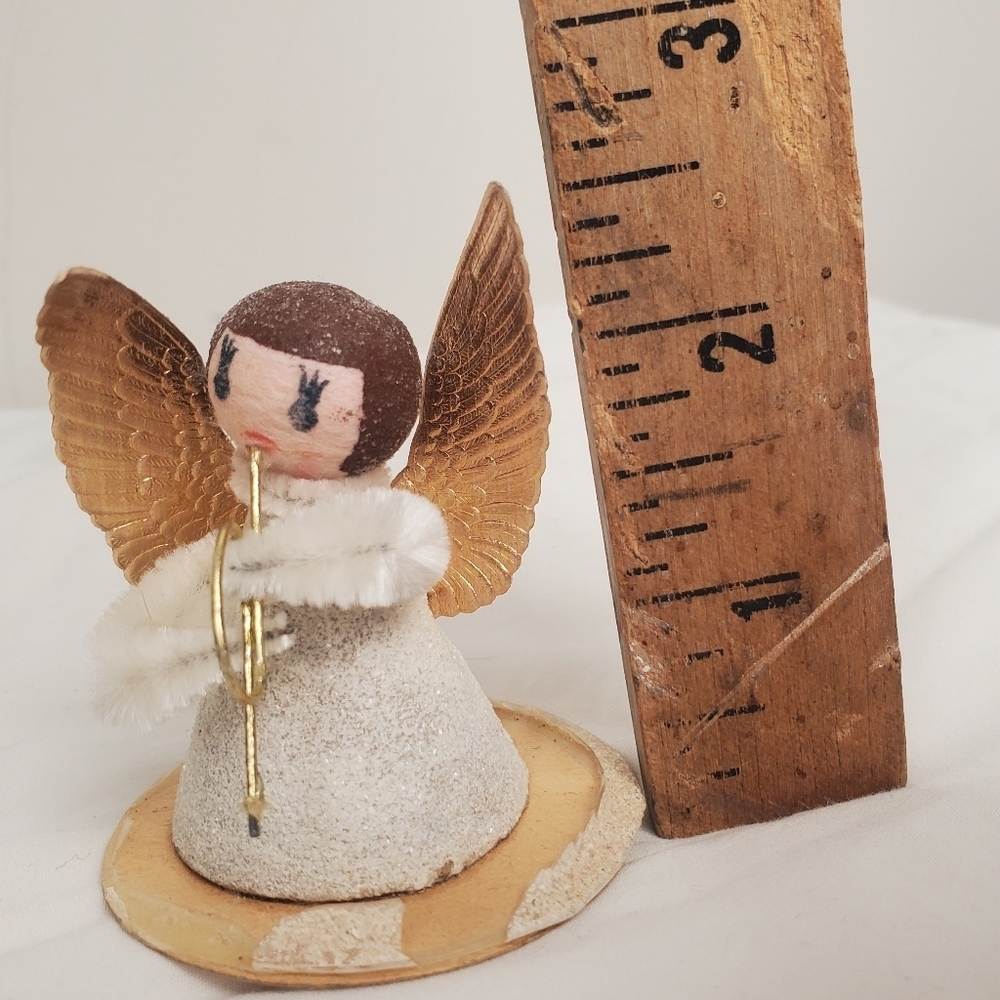 Vntg 1962 Gold and White Angel Figurine. Christmas Decor Ornament - Picture 5 of 6